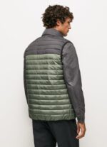 hombres chaleco capitonado con diseño colour block Pepe Jeans 44JTZ840 negro lavado - Imagen 4