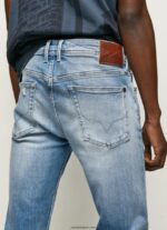 hombres jeans slim con tiro medio regular Pepe Jeans 44JTZ796 mezclilla - Imagen 4