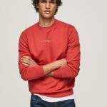 hombres sudadera con logo estampado Pepe Jeans 44JTZ906 estudio rojo