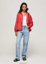 mujer chaqueta cortavientos con capucha Pepe Jeans 44JTZ129 estudio rojo - Imagen 2