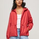 mujer chaqueta cortavientos con capucha Pepe Jeans 44JTZ129 estudio rojo