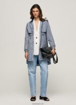 mujer parka ligera con logo en toda la prenda Pepe Jeans 44JTZ137 multi